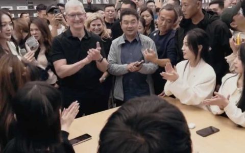 Wedbush：人工智能技术和iPhone 16的压抑需求超过对中国销售的关切