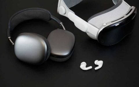 AppleVision Pro系列：音频耳塞对比AirPods Pro对比AirPods Max