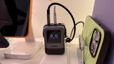 ugreen 100w power adapter 1