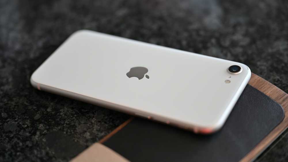 苹果可能在年底前停止在欧盟销售iPhone 14和SE