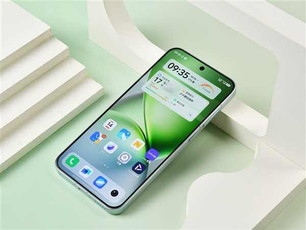 iPhone SE 4/OPPO小屏机扎堆！为什么小屏手机又火了 原因揭开