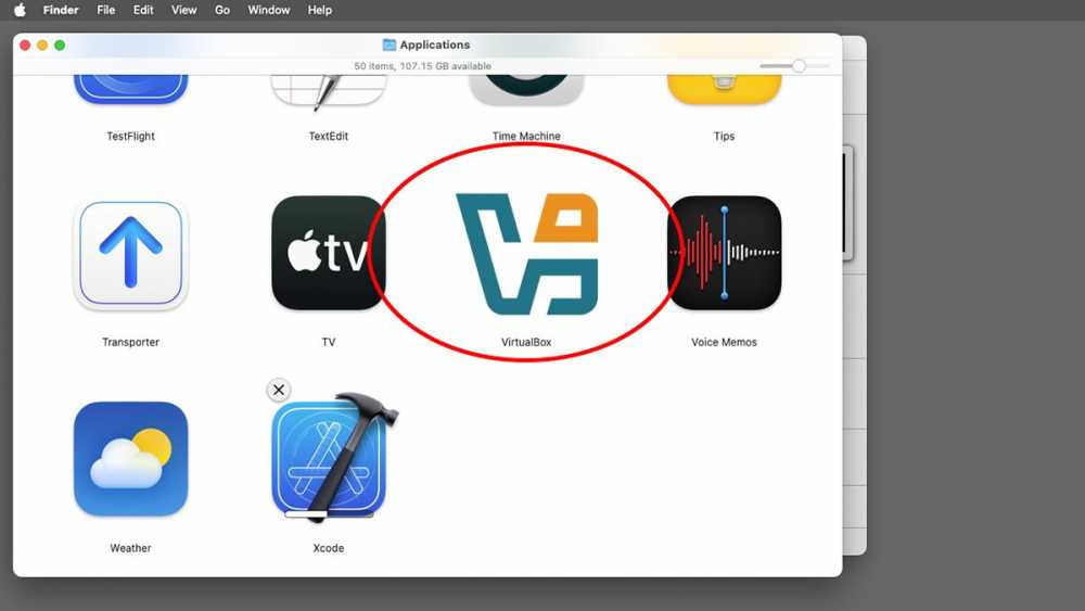 Finder window displaying various app icons, including VirtualBox.
