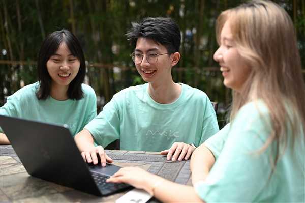 苹果宣布向浙江大学捐赠3000万元：支持在华编程教育