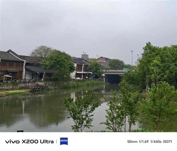 拍视频赶超苹果iPhone 蓝厂的新手机用起来到底怎么样