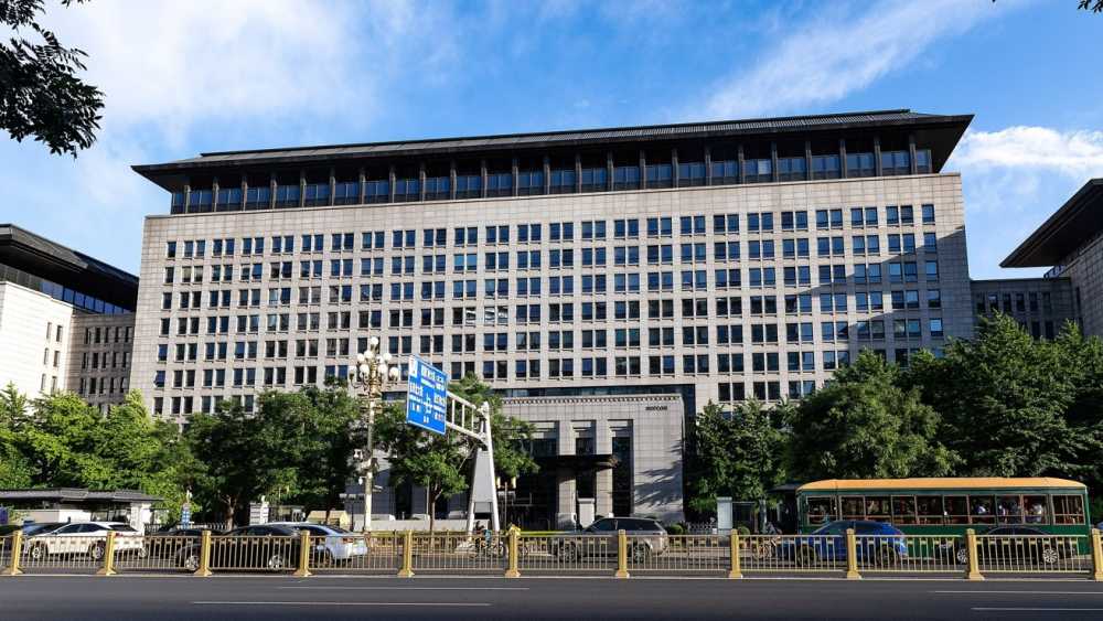 中国称特朗普关税是笑话，关税上限设为125%