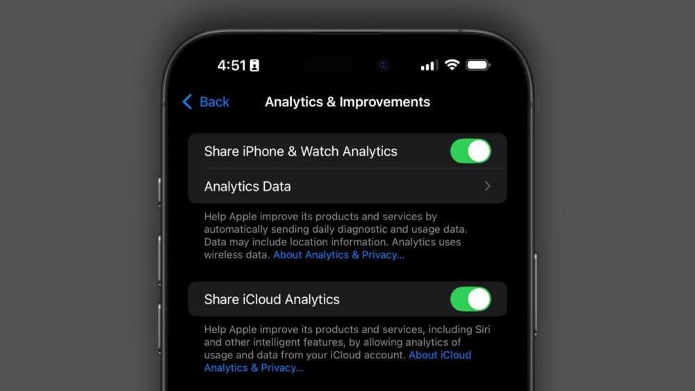 iPhone settings screen displaying options to share analytics data, with toggles active next to 'Share iPhone & Watch Analytics' and 'Share iCloud Analytics'.