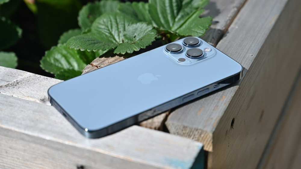 爆料称iPhone 17 Pro或将推出天蓝色