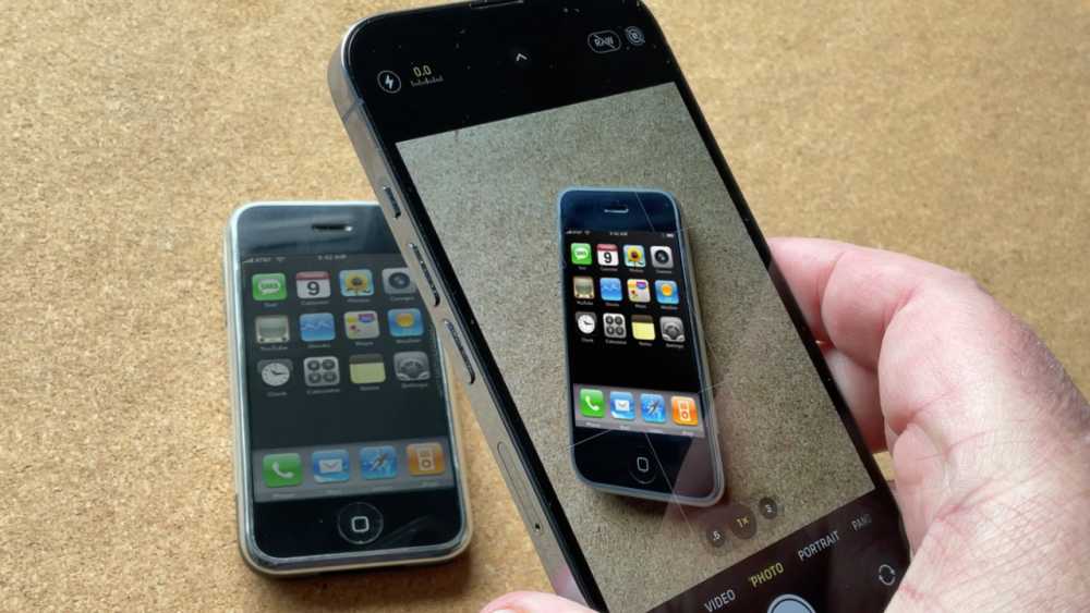 iPhone问世18载，改变世界