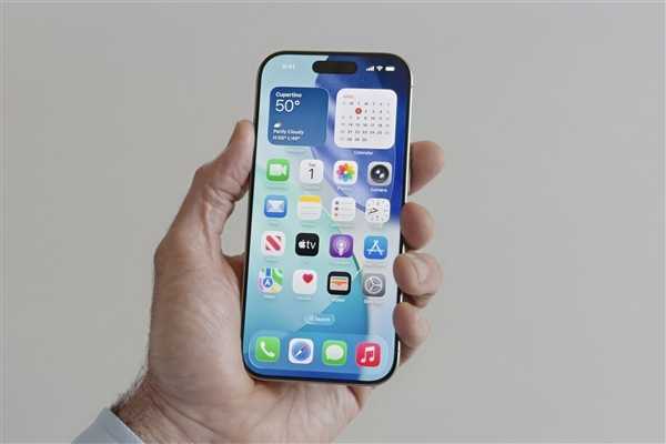 厂商实现iOS 26的设计并不难：困难的是功耗流畅度能不能做好
