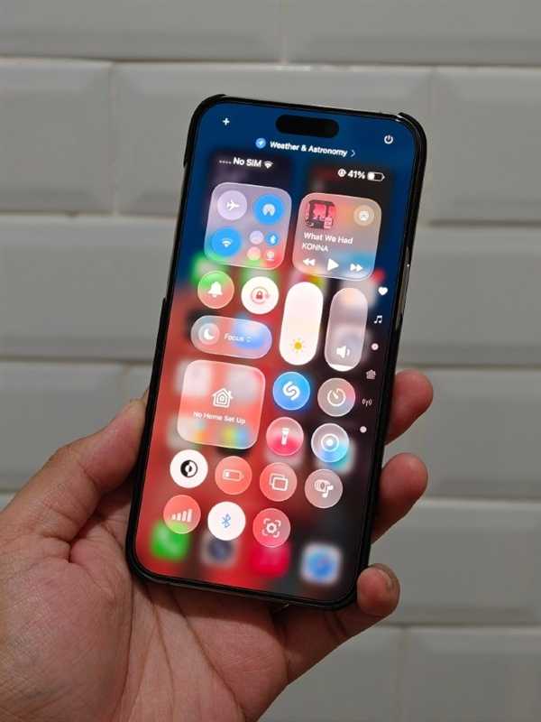苹果iOS 26公测版本周发布：人人都能升级 体验液态玻璃