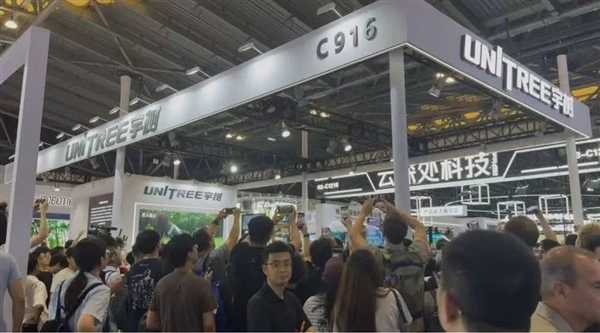 上海WAIC 800展商无一不想成为黄仁勋