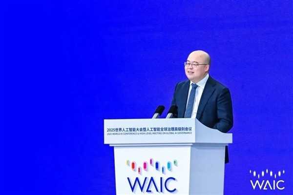上海WAIC 800展商无一不想成为黄仁勋