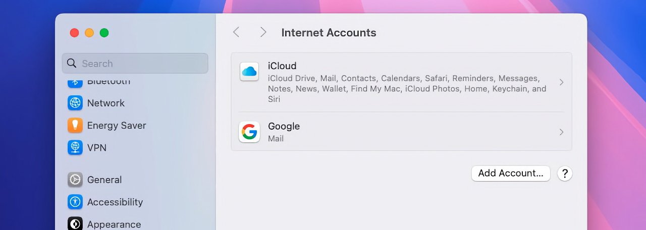 macOS设置窗口显示了互联网账户，列出了iCloud和Google账户。左侧显示了蓝牙、网络、节能器及其他设置的图标。