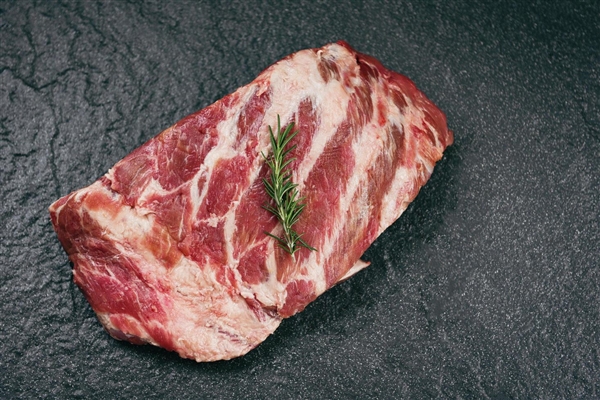 韩国烤肉店一片肥肉70多元人民币：韩国网友纷纷谴责