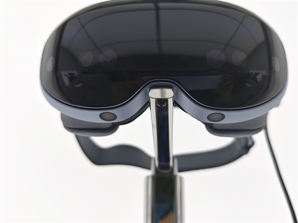 vivo Vision价格有望低于1万元：定价比苹果Vision Pro更激进