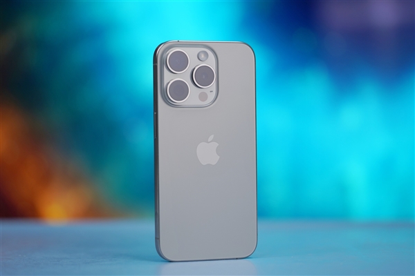 美国制造全面渗透！全球iPhone/Apple Watch玻璃盖板未来将由美企生产