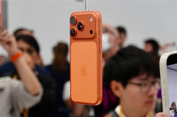 年年被喷年年卖爆！iPhone为何能吸引大批果粉 原因揭开