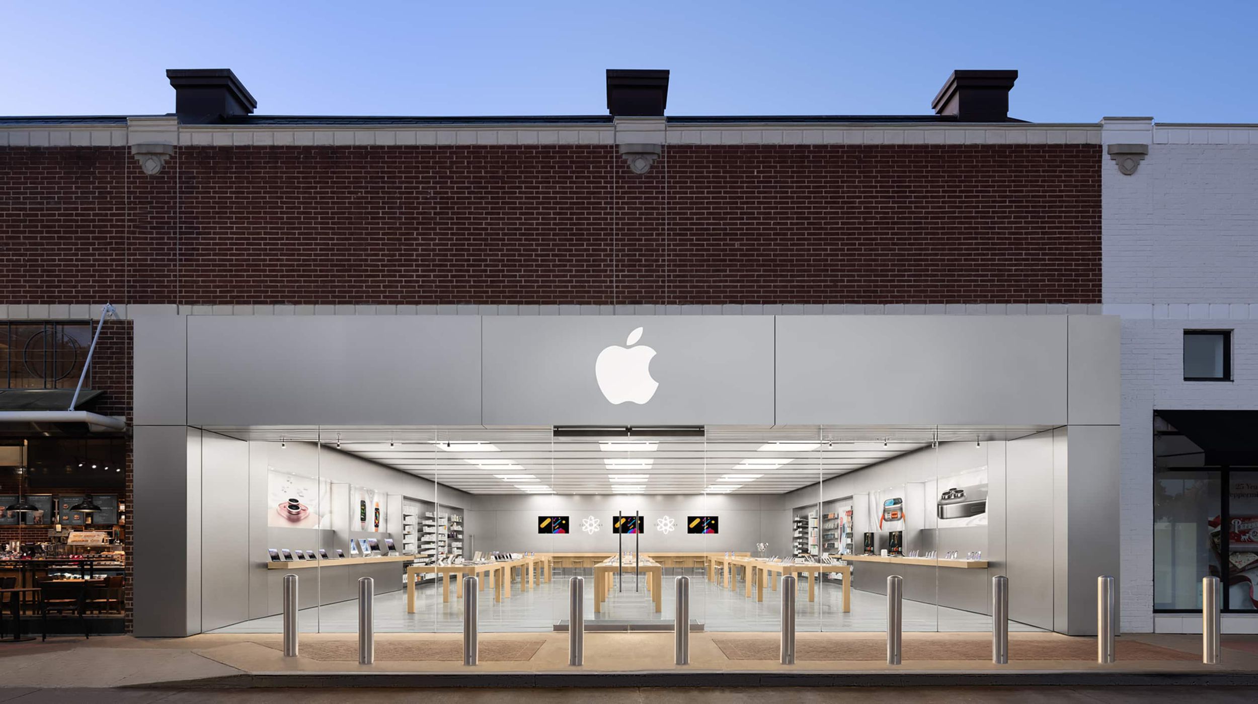 Apple University Park Village