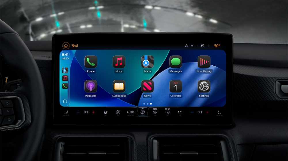 CarPlay Liquid Glass Dark