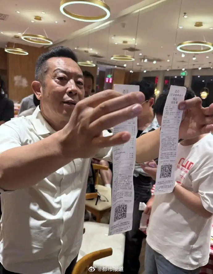西贝后厨风波：转基因油与预制菜争议下的信任危机
