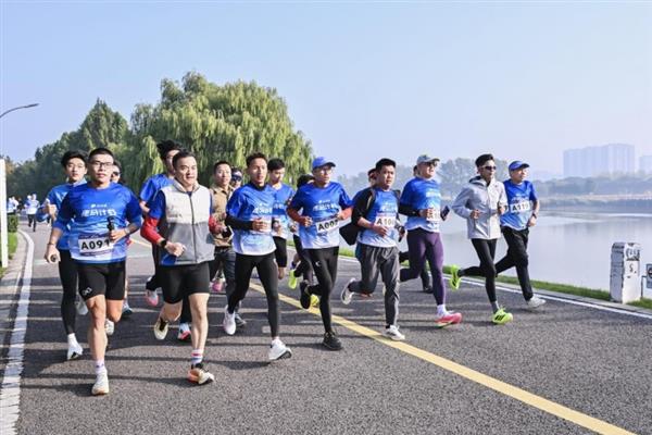 早餐跑合影