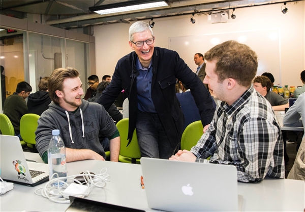 库克明年将退休：苹果正为此做准备 继任者浮出水面