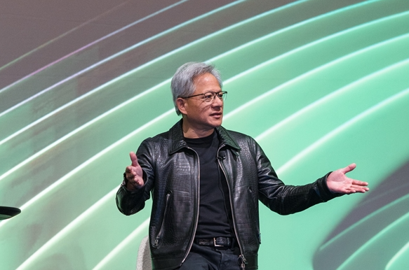 突发！美国批准英伟达H200芯片对中国出口 要抽取25%分成