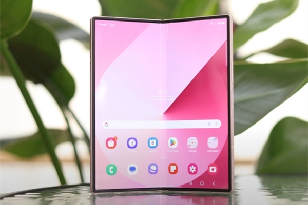 三星阔折叠屏新机概念图
