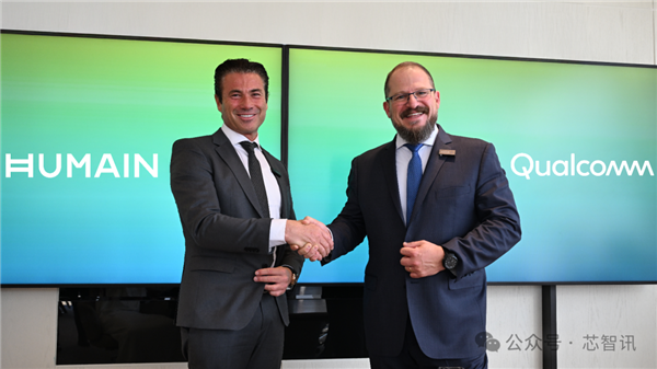 高通AI芯片数据中心机架示意图