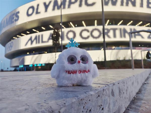 2026米兰冬奥会卡游‘小雪人’周边形象