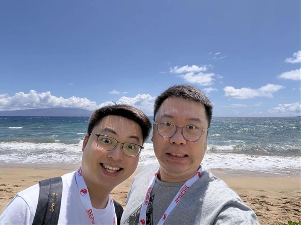 愚人节整大活：笔吧评测室、极客湾官宣合并！新名字亮了