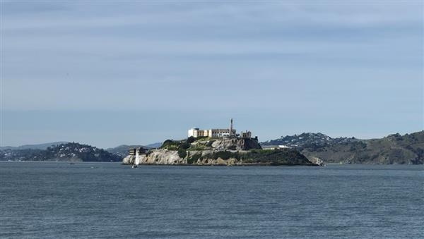 恶魔岛局部裁切放大样张，展示丰富细节