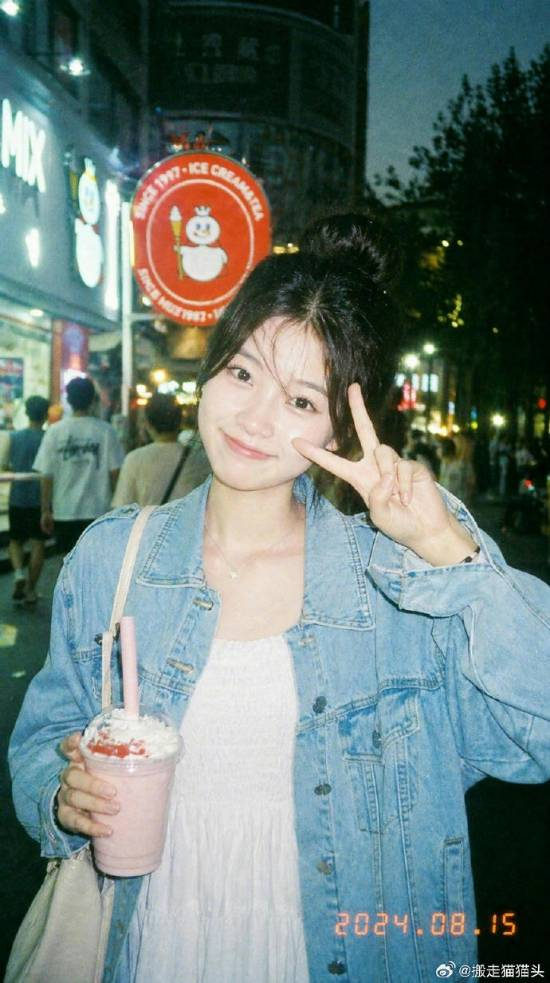 网友评论截图：你告诉我什么是真的