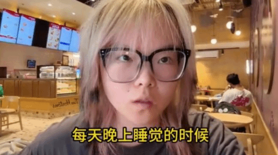 印度女留学生谈亲历极端高温:感觉内脏在沸腾