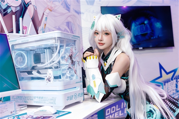 华硕主板点燃BW2026 ROG玩创宇宙引玩家狂欢