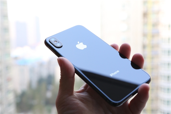 一代神机谢幕！iPhone X被列为停产产品：苹果全面屏开山之作