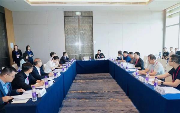 心血管防控进入下半场：专家共识锚定AI路径，胸痛中心智慧全程管理项目启动