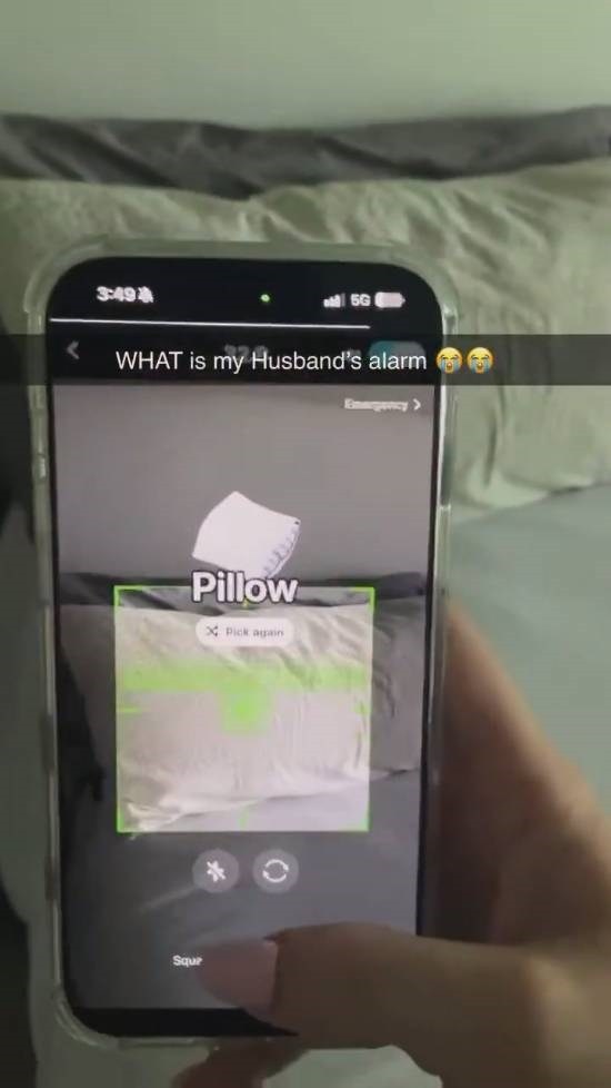 闹钟关不掉，必须玩小游戏才能停，起床气炸了