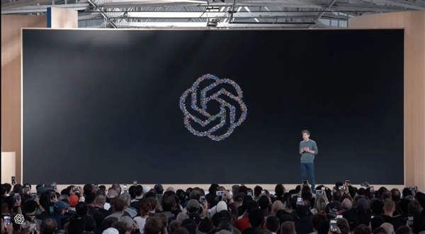 除了更贵的订阅和砍半的额度 OpenAI 想做的还是微信