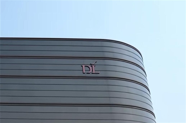 中秋节多家企业效仿胖东来宠员工：礼品拿到手软