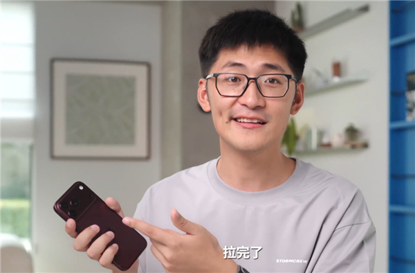 拉完了！苹果iPhone 18 Pro系列可变光圈炫光问题严重