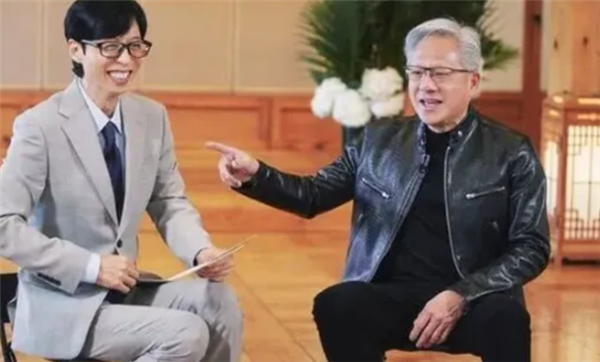 黄仁勋穿着黑色皮夹克