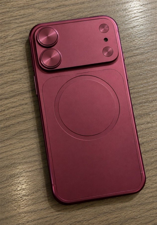 iPhone 18外观渲染图